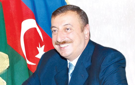 Eldar Yunusov:Azərbaycan yüksək sürətlə inkişaf edir
