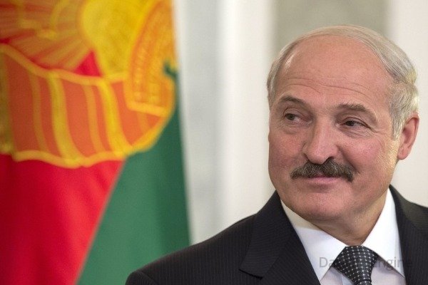 Prezident seçkilərinin ilk rəsmi nəticələri açıqlandı - Lukaşenko...