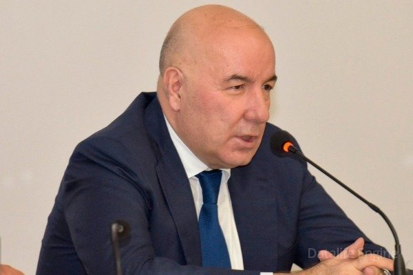 Elman Rüstəmov: “Azərbaycanın maliyyə sektoru daha sabit, dayanıqlı olmalıdır”