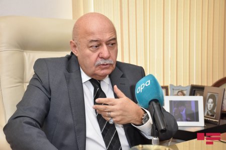 “Bakının mərkəzi rayonunun yaradılmasına güclü müqavimət var” - Elbay Qasımzadə