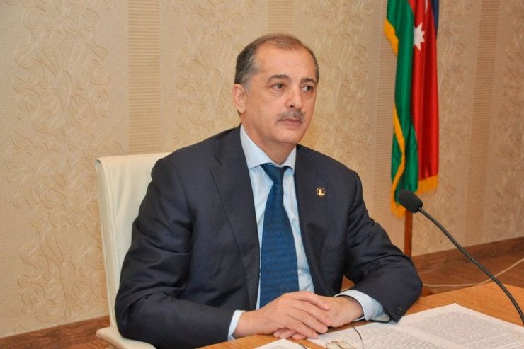 Şahid Vilyam Hacıyevə 70 min manat rüşvət verdiyini dedi - Pulu atası aparıbmış