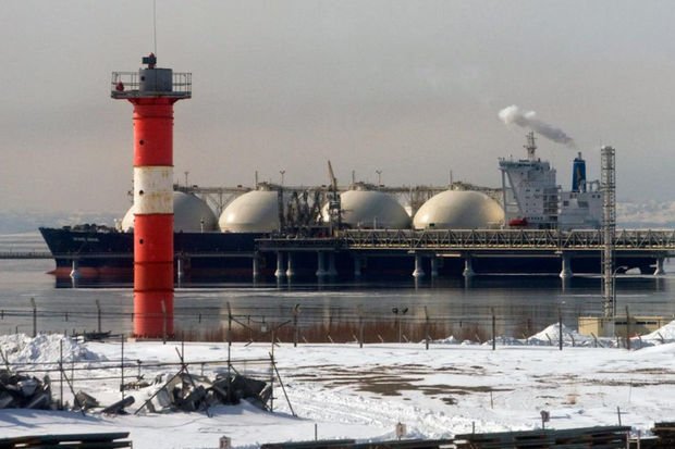 Yaponiya Rusiya neftinin idxalını dərhal dayandırmamağa qərar verib