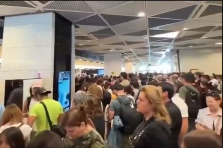 Bakı aeroportunda İZDİHAM: sistem çökdü 