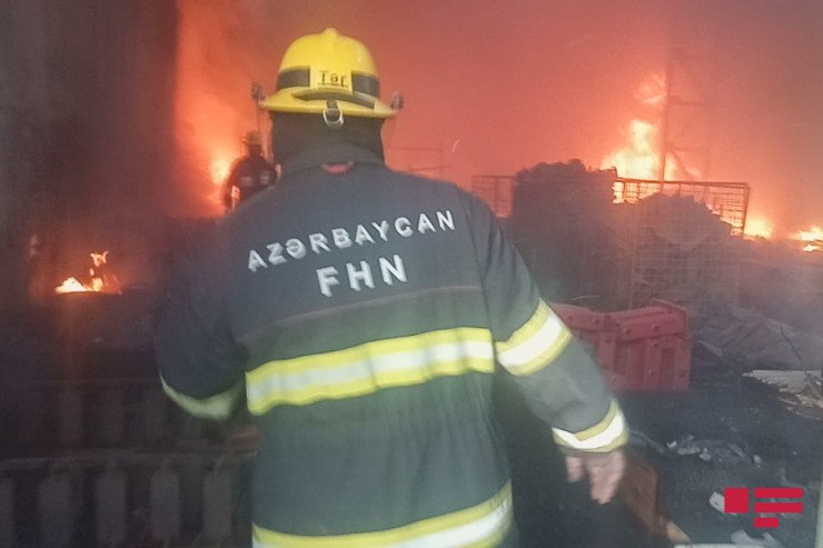 Azərbaycanda məktəb YANDI - YENİLƏNİB