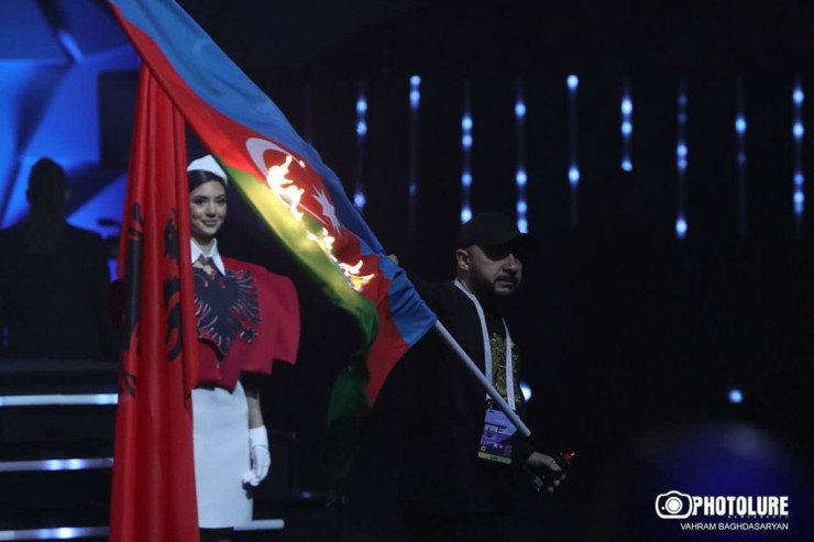 Bayrağımızın yandırılması ilə bağlı cinayət işi AÇILDI Bayrağımızın yandırılması ilə bağlı cinayət işi AÇILDI