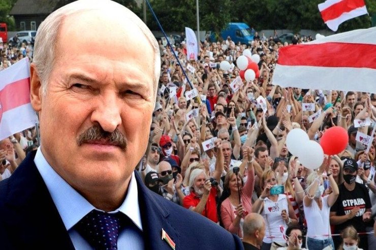 Belarusdan olan emiqrantlar Lukaşenkonu devirməyə hazırlaşır - İDDİA
