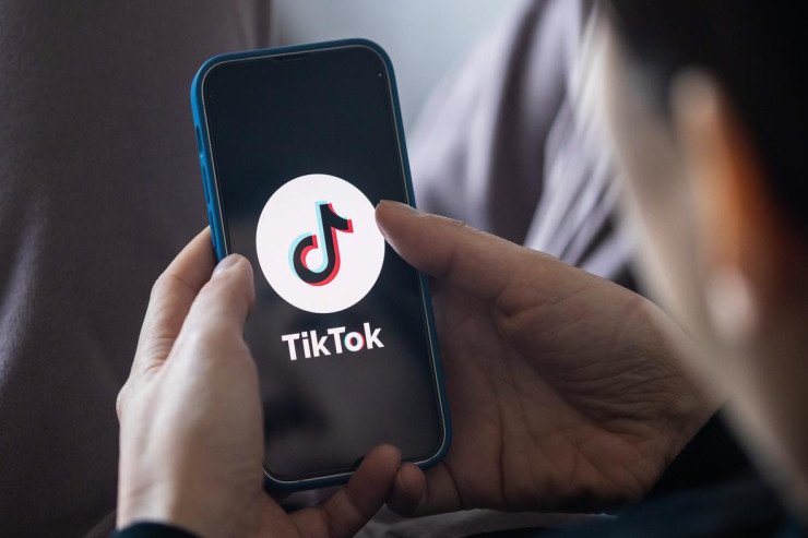 Artıq “Tiktok”da bir saatlıq videolar yüklənə biləcək