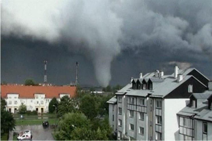 Moskvada qasırğa başladı