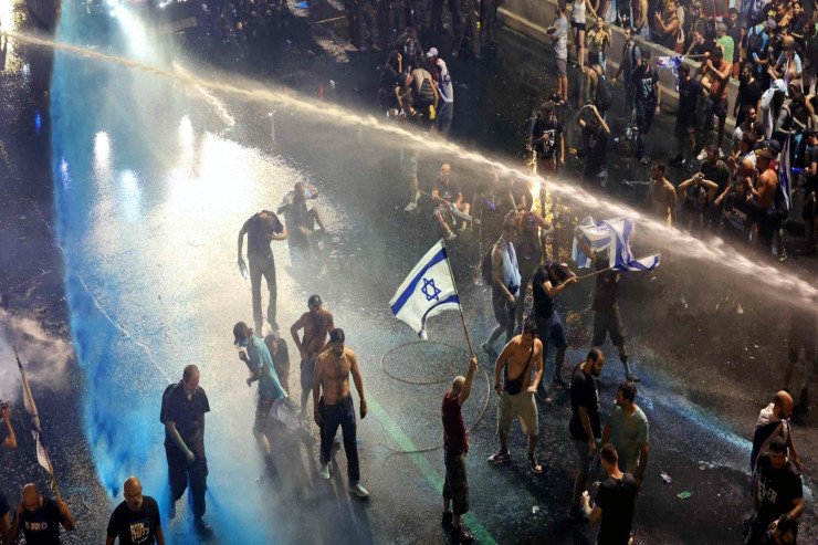 İsrail polisi Təl-Əvivdə keçirilən aksiyada 3 NƏFƏRİ SAXLADI