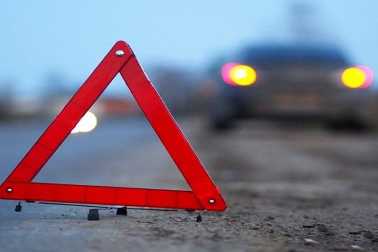 Bakıda "Hyundai" mopedlə toqquşdu: ölən var