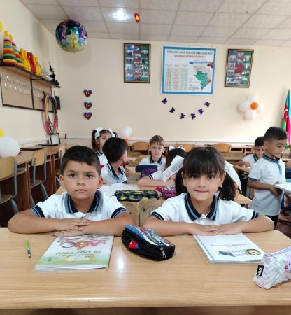 5 OKTYABR BEYNƏLXALQ MÜƏLLİMLƏR GÜNÜDÜR.