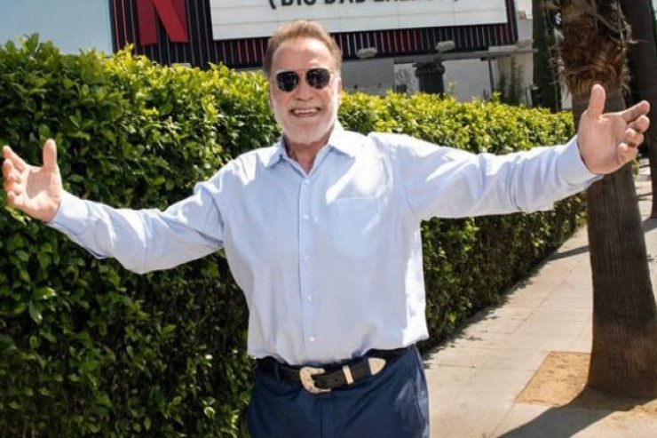 78 yaşında gümrah qalmağın SİRRİ – Arnold Şvartseneggerin banan sevgisi 78 yaşında gümrah qalmağın SİRRİ – Arnold Şvartseneggerin banan sevgisi